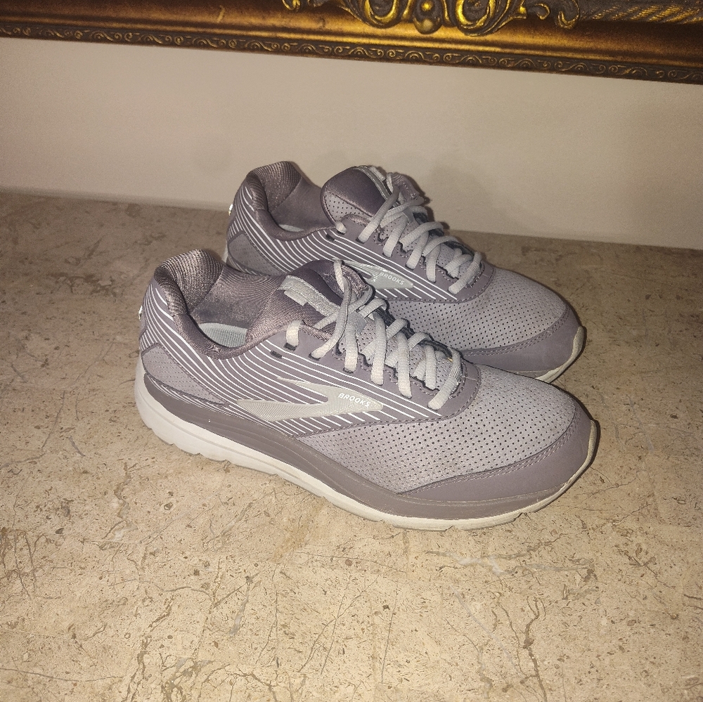 Brooks Addiction Suede Walker Athletic Sneakers